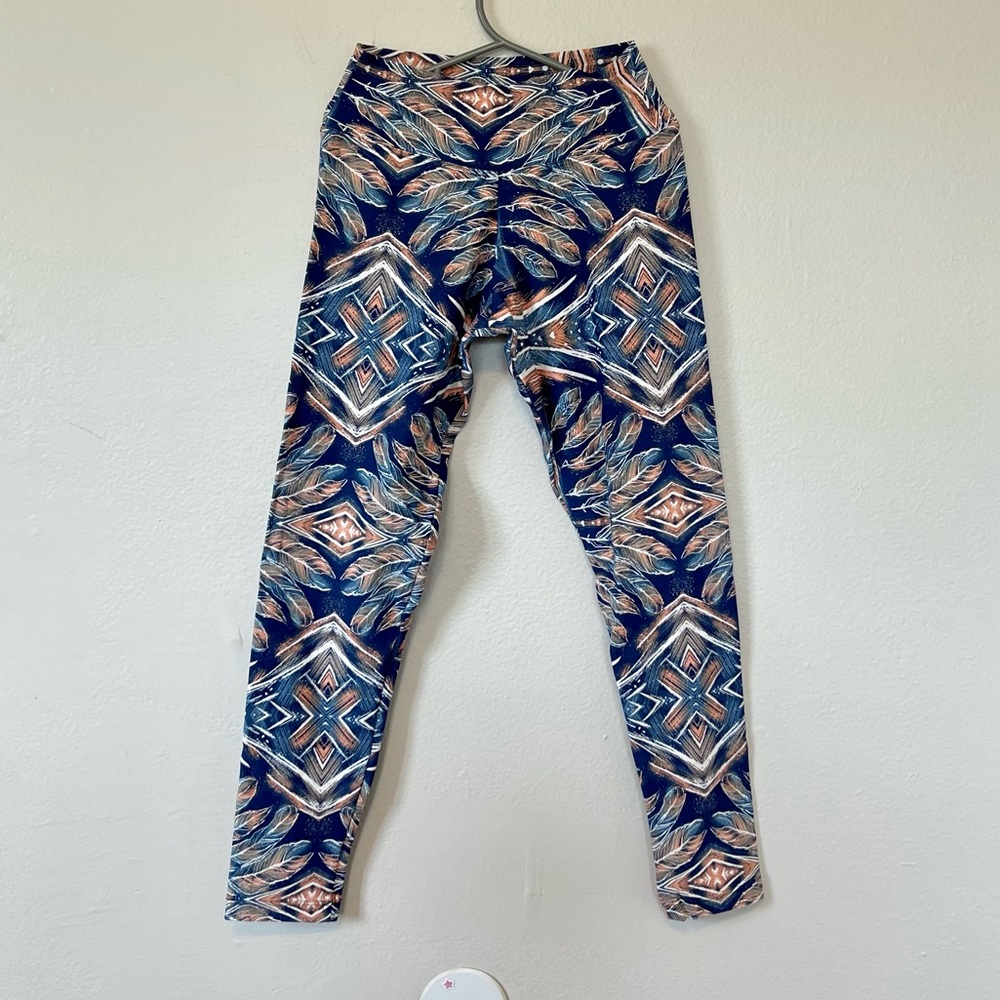 Liquido Feather Abstract Pattern Leggings